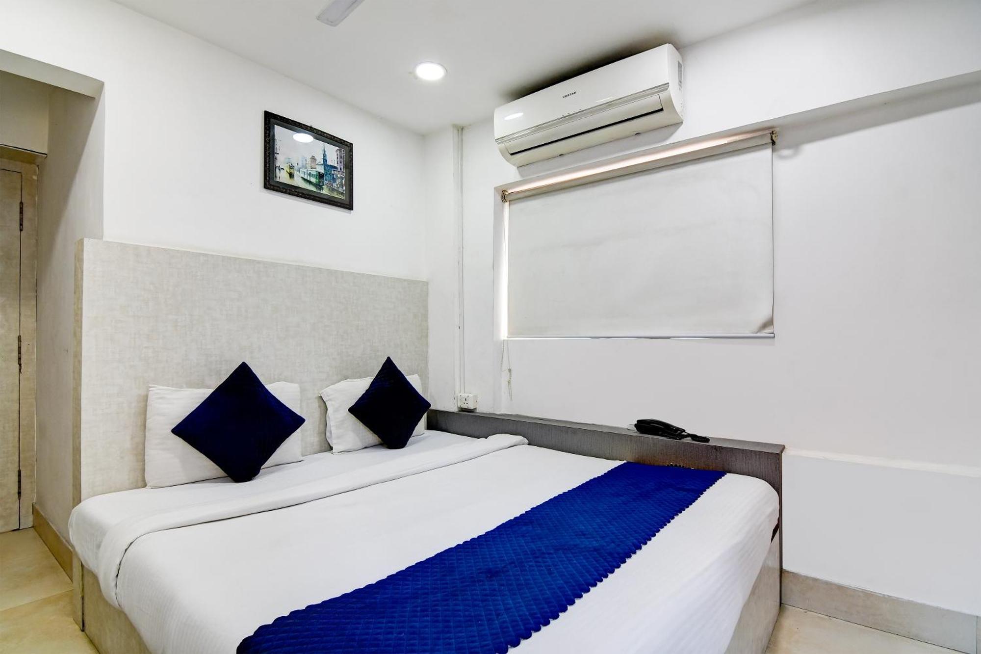 Hotel Q Inn Καλκούτα Εξωτερικό φωτογραφία