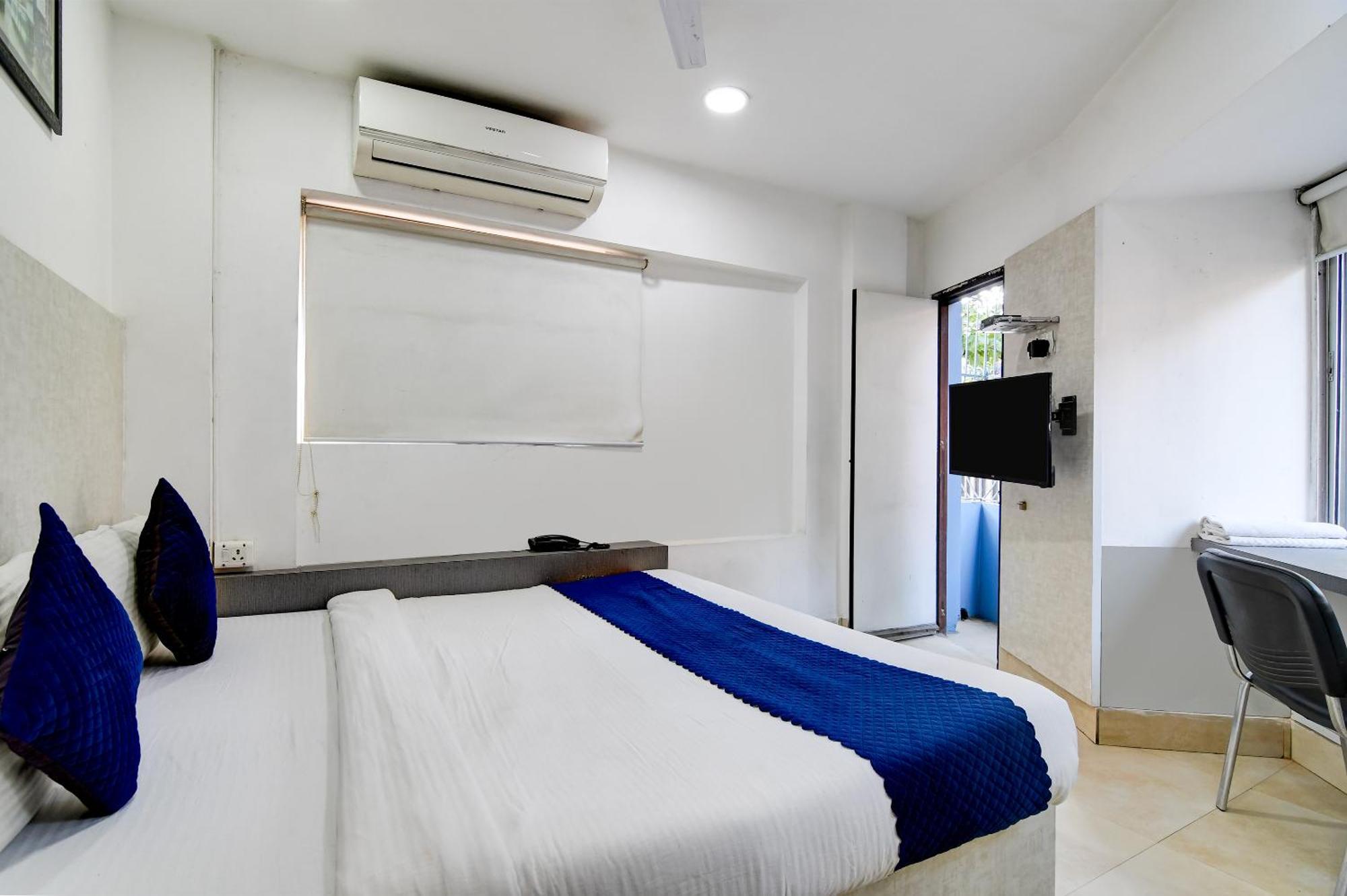 Hotel Q Inn Καλκούτα Εξωτερικό φωτογραφία