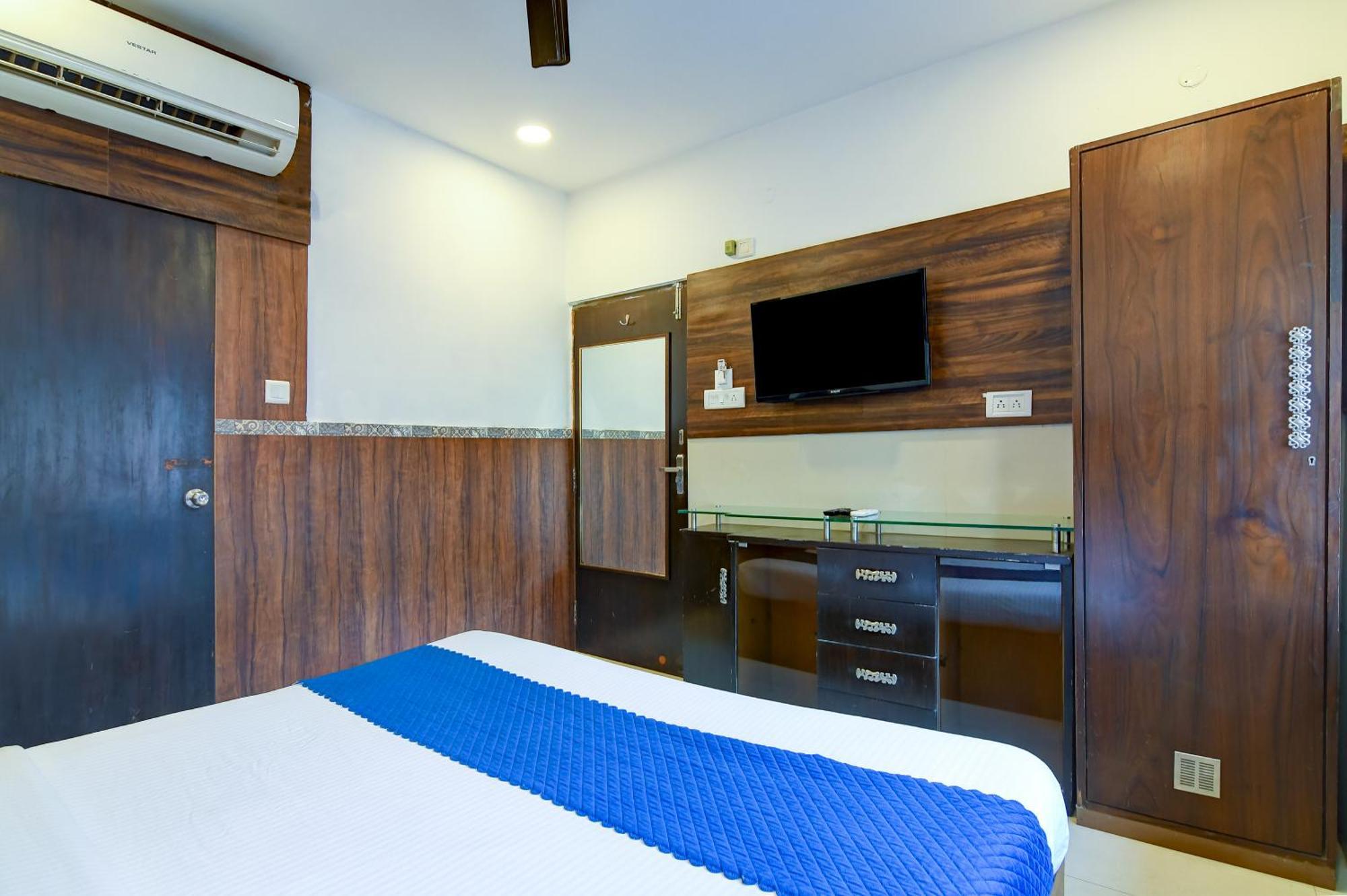 Hotel Q Inn Καλκούτα Εξωτερικό φωτογραφία