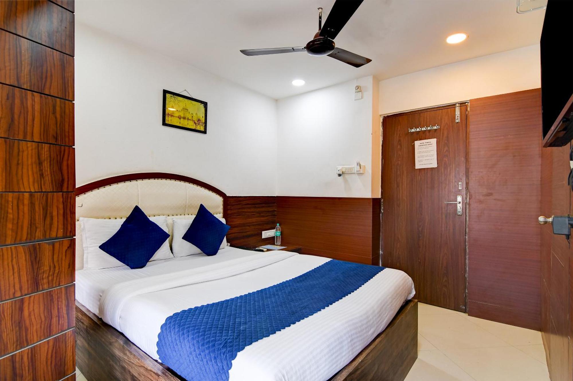 Hotel Q Inn Καλκούτα Εξωτερικό φωτογραφία
