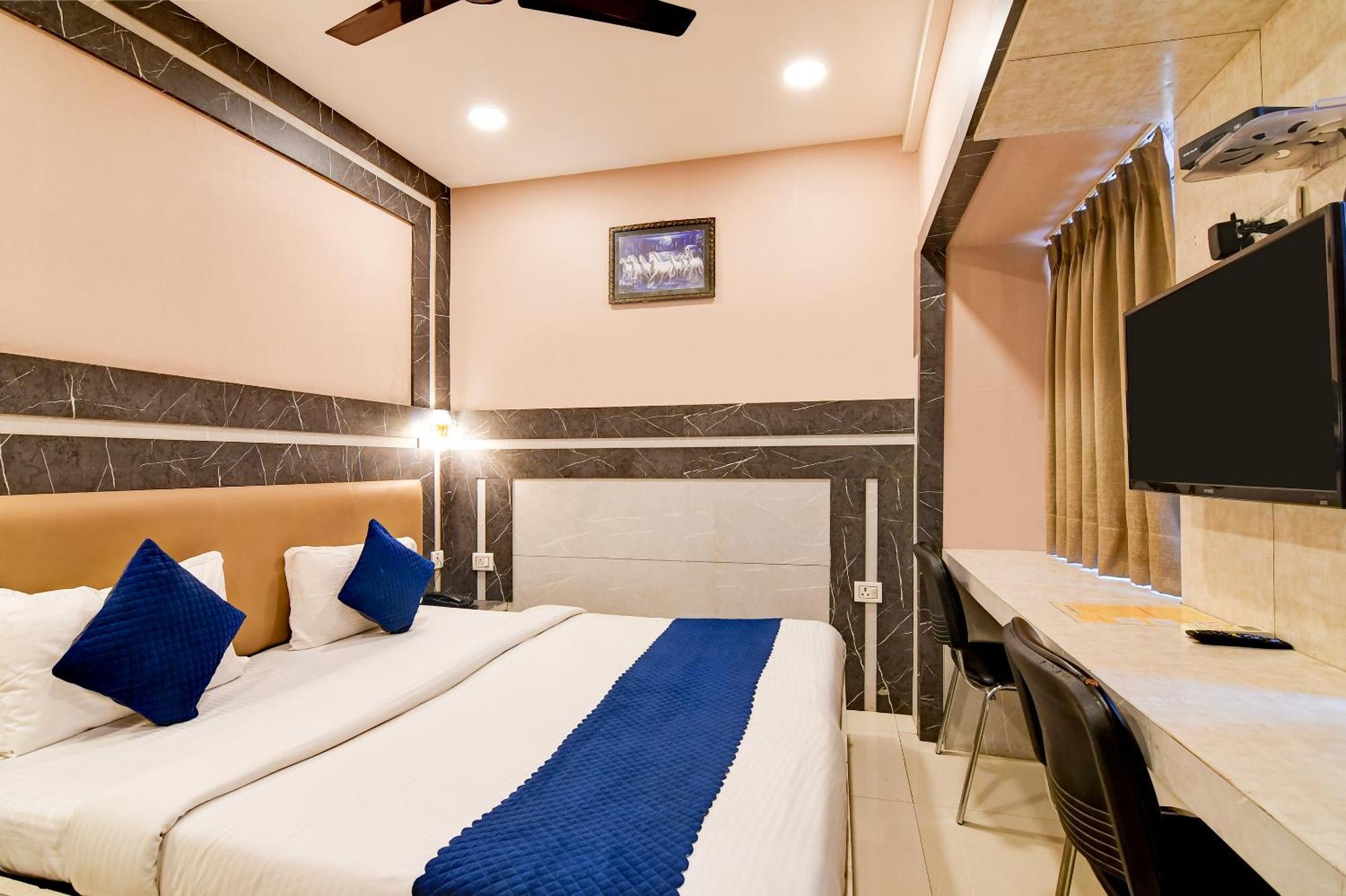 Hotel Q Inn Καλκούτα Εξωτερικό φωτογραφία