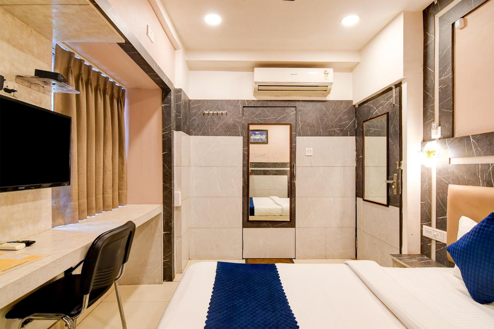 Hotel Q Inn Καλκούτα Εξωτερικό φωτογραφία